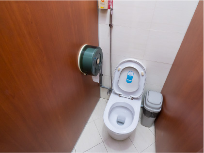 廁所設有淨下設備